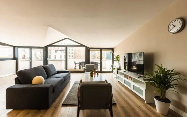 Exceptional Flat With Galata Tower View in Beyoglu