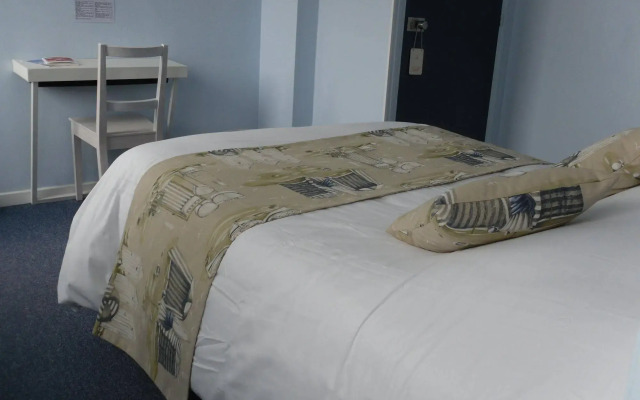 Ptit Dej Hôtel Corinna