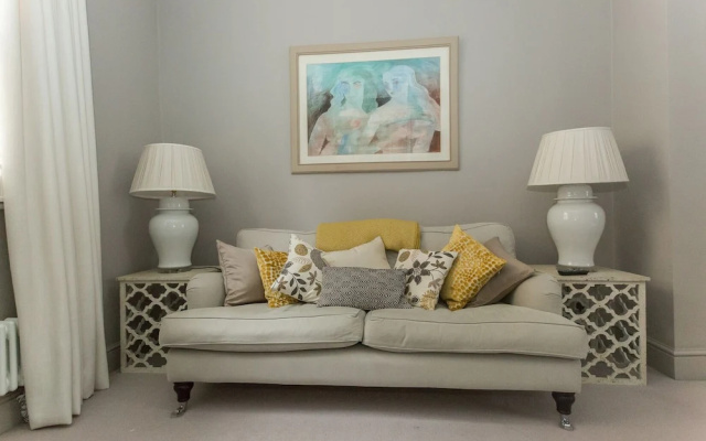 Beautiful 2 Bed Terrace House In Camden