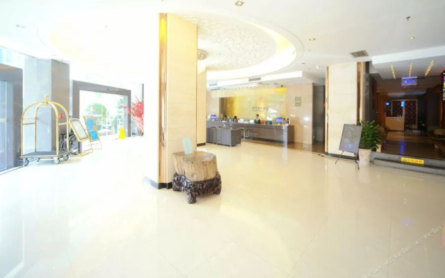 Nanning Wanjian Hotel (Jinhu Square Langxi Subway Station)