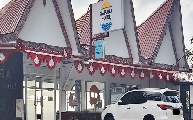 Urbanview Hotel Gapura Parapat by RedDoorz