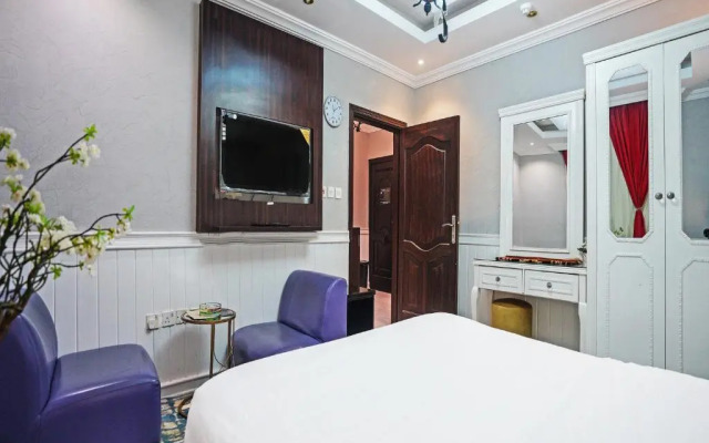 OYO 649 Al Thuraya Palace Apartments