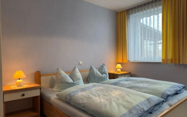 Charmante Ferienwohnung mit Garten in Wiek