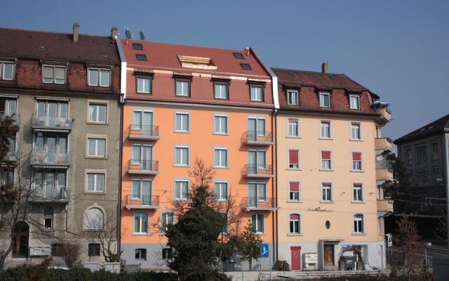 Отель Swiss Star Northend вид на фасад