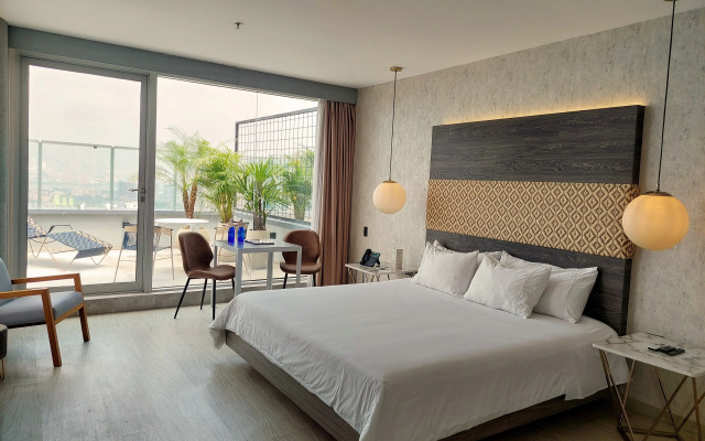 V Grand Hotel, a member of Radisson Individuals
