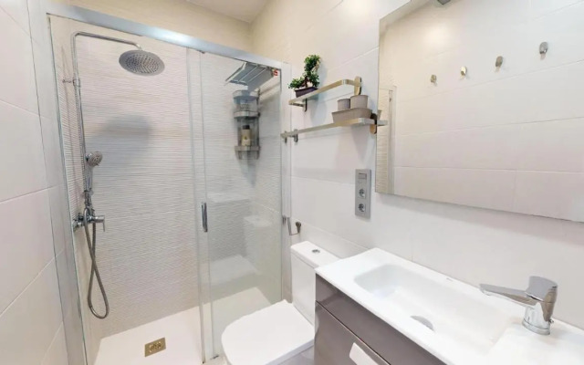 Sun-Ray Apartment