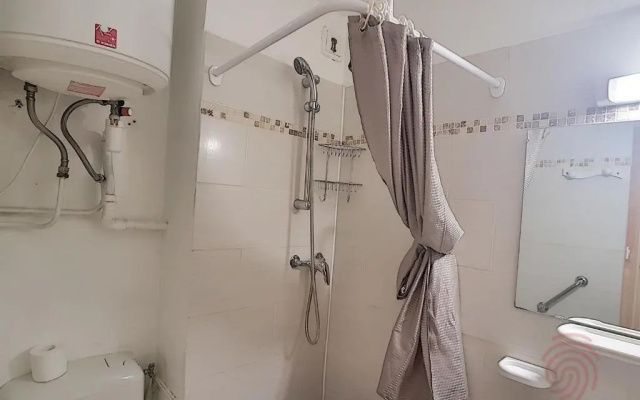 Appartement Lamalou-les-Bains, 1 pièce, 2 personnes - FR-1-451-89