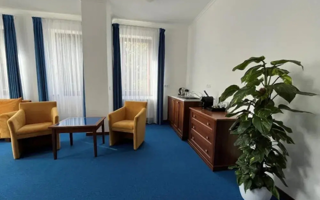 Hotel Bassiana