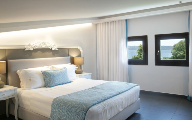 Avaton Luxury Beach Resort - Relais & Chateaux