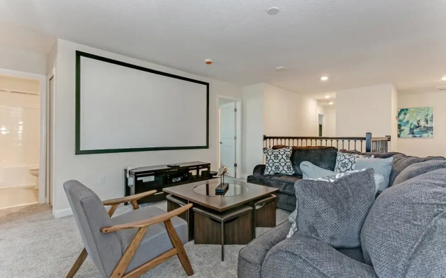 2867stanza 9 BR Villa With Games Room