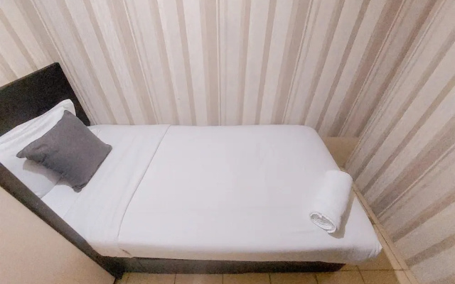 Warm And Spacious Combined Unit 2Br At Serpong Greenview Apartment