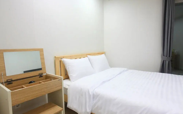 Sea and Star Pension