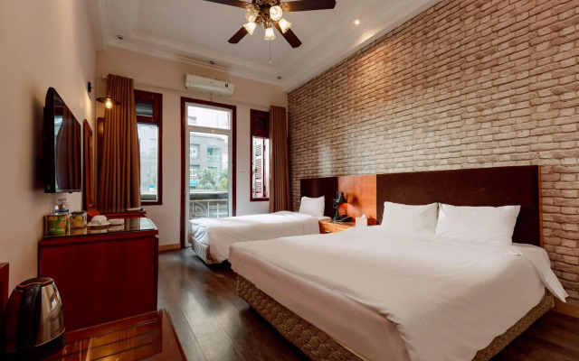 Super OYO Capital O 1173 Le Grand Hanoi Hotel - The Ruby