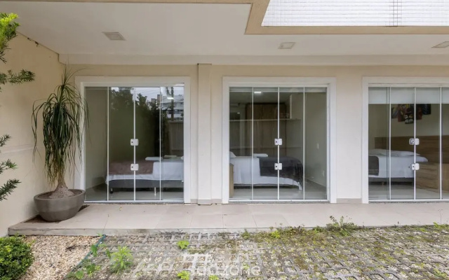3BR Apt w/ BBQ 290m From Beach Pic0125