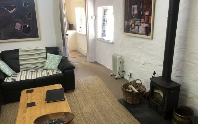 Coedmor Cottage