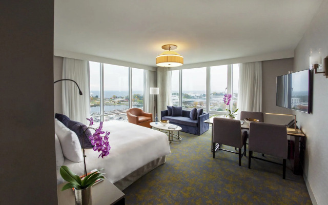 Hotel X Toronto, a Destination by Hyatt Hotel