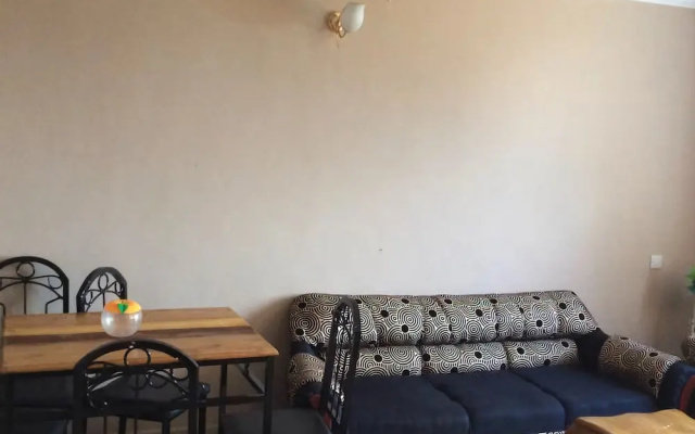 Anmut Hostel