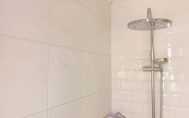 Modern Look 2Br At Puri Garden Apartment