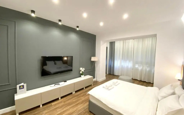 MONI Downtown Luxury Apartments