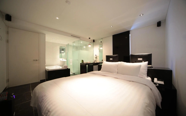 Hotel Pop Jongno