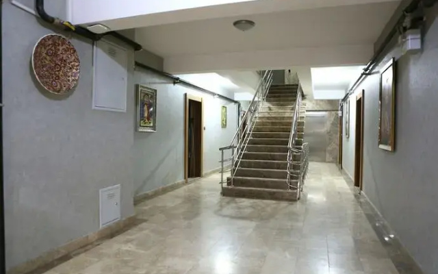 Ef Sui̇t Otel