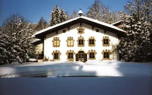 Villa Mellon