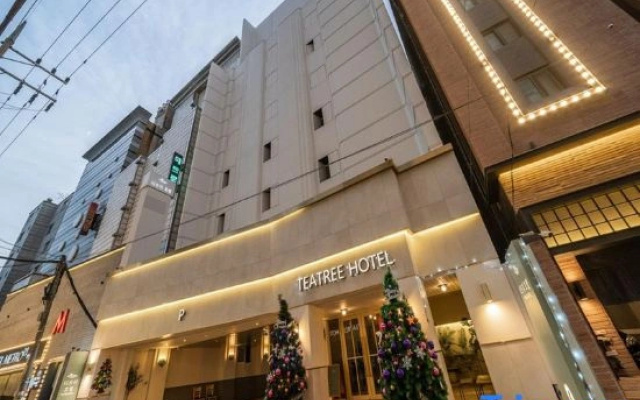 Tea Tree Hotel