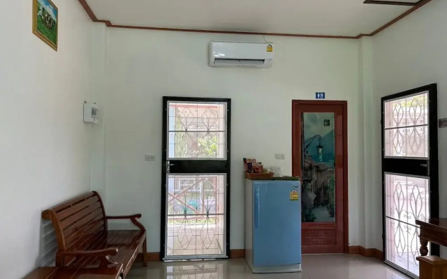 Suksaby khaoyai