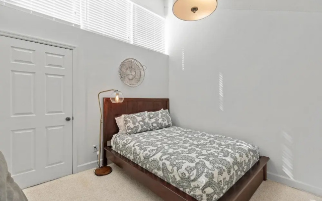 Sea Winds Condominiums C