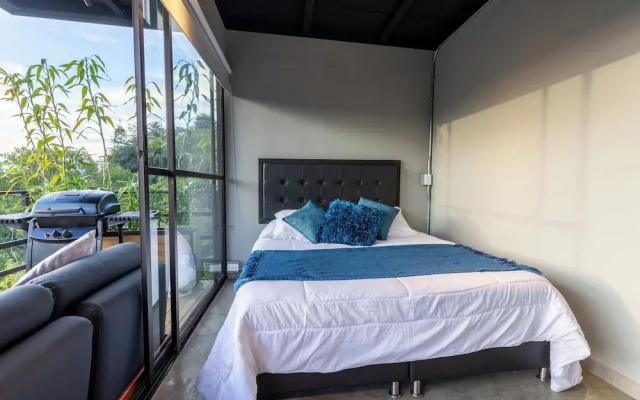 Roots Eco House