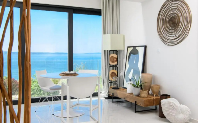 Gallery Luxury Suites & Rooms-Only Adults
