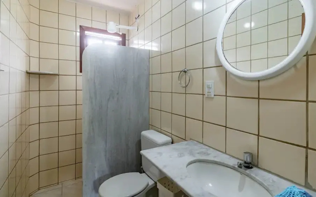 Casa com Piscina a 300m da Praia de Taperapu