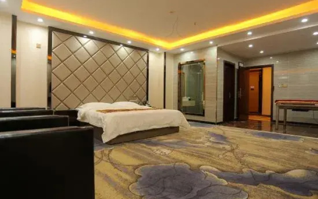 Ewan Hotel