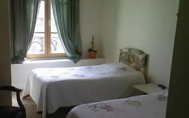 Metropole Hotel