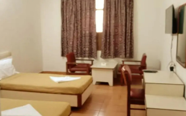 Hotel Ranjit Residency