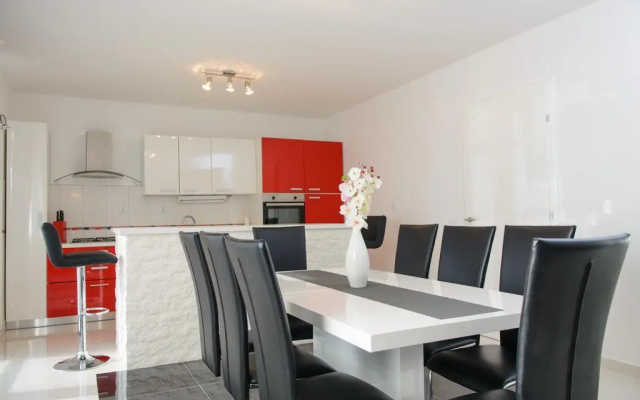 Apartment Cambi