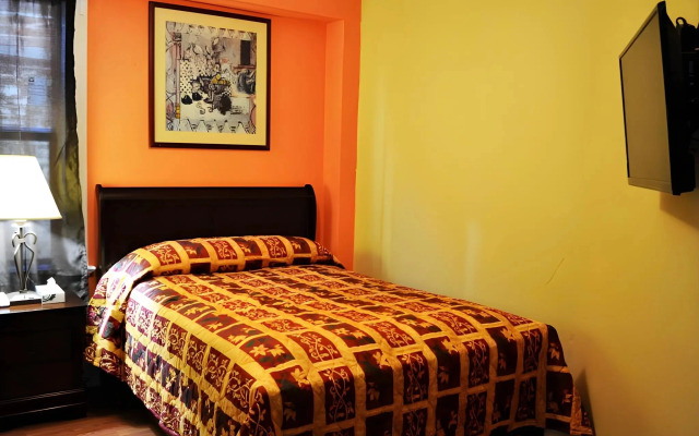 Desmond Hotel