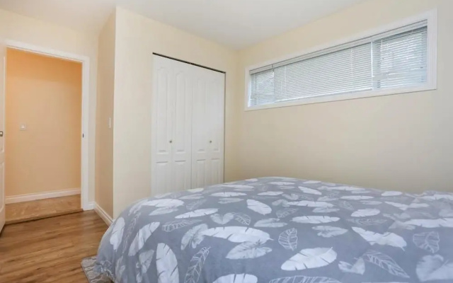 Grand Spacious Suite near YVR by Elevate Rooms