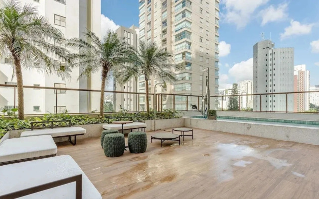 Modern Accommodations Near Congonhas With Pool and gym Hmcs