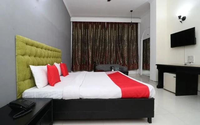 Oyo 30283 Rix'S Hotel And Resort
