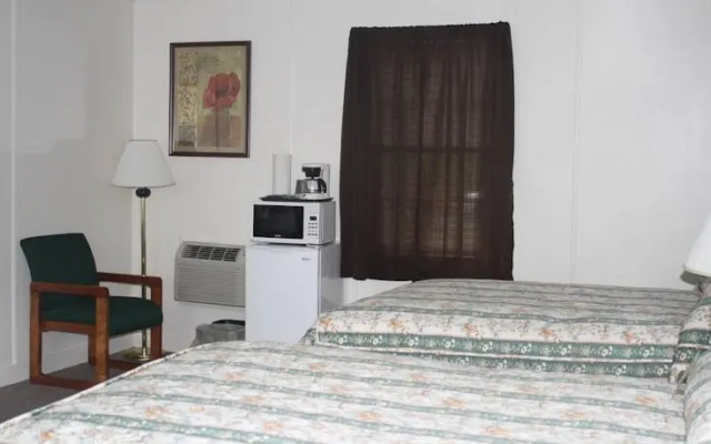 Aurora Inn & Motel
