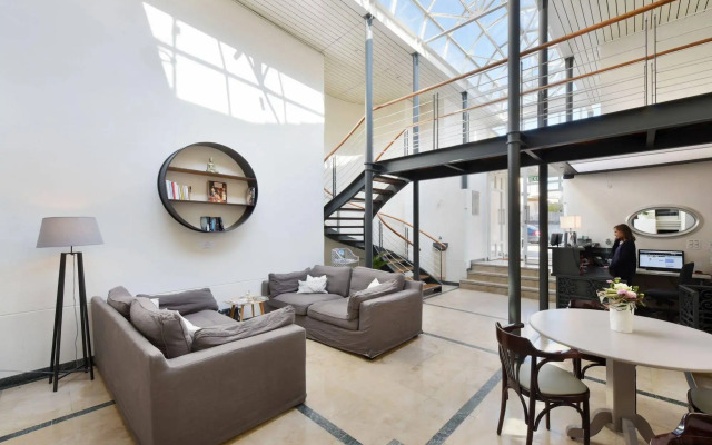 L'HÔTEL by Hostellerie du Château