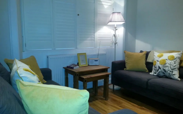 Edinburgh City Centre Apartment