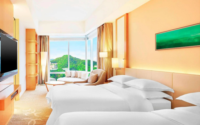 Отель Sheraton Grand Hiroshima