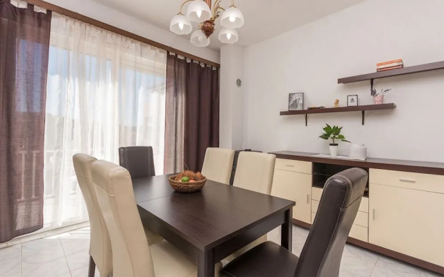 Apartments Mactra