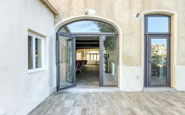 Homely Apartment in Roanne With Terrace