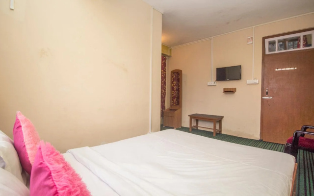 Hotel Rock Vill by OYO Rooms