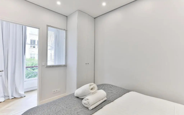 127 - Urban Beautiful 4BR in Montorgueil