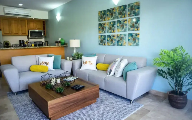 Peninsula 103 2 BR by Casago