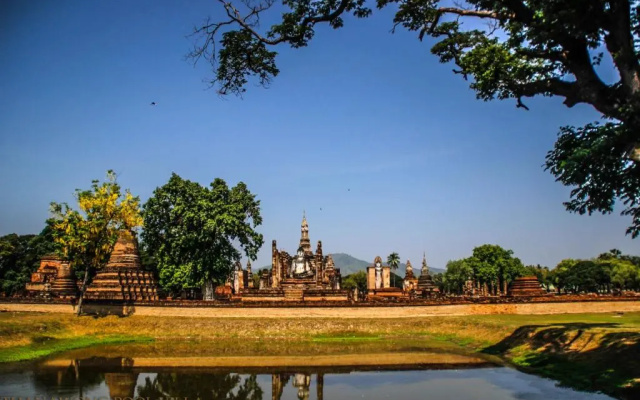 Thanawong Pool Villa